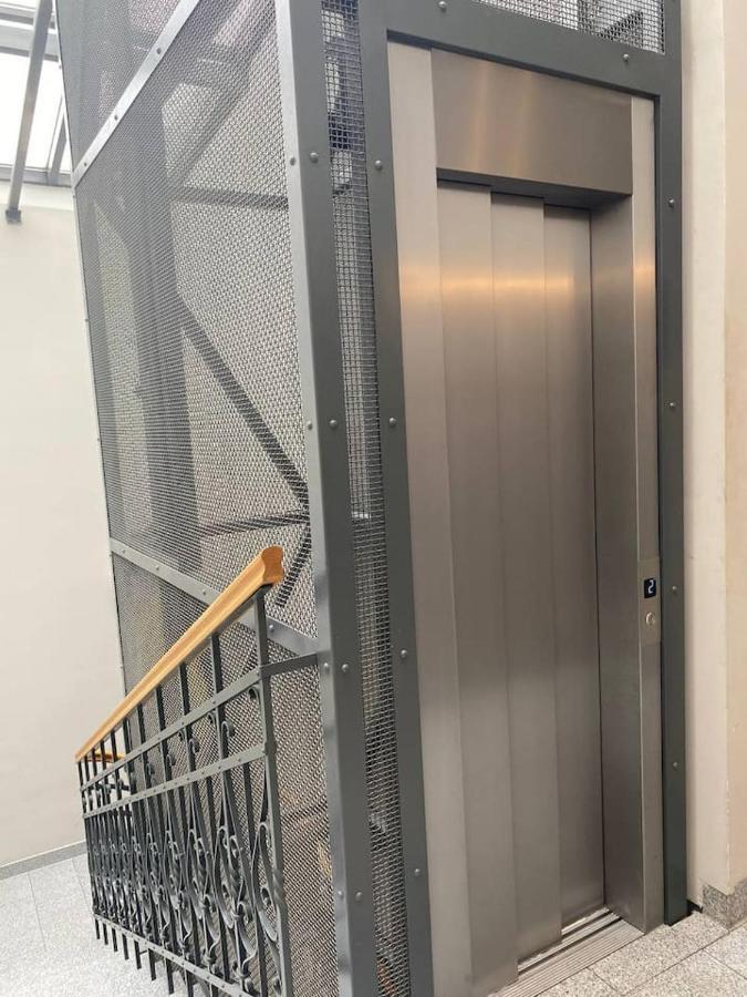 Apartamenty Dobra Noc Przy Wawelu 2 Bedrooms Krakow Luaran gambar