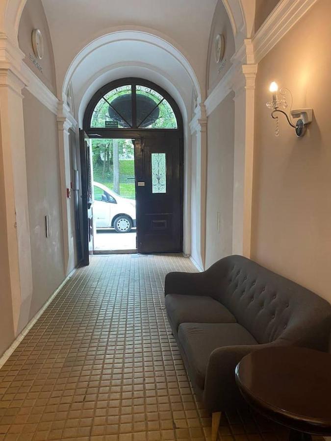 Apartamenty Dobra Noc Przy Wawelu 2 Bedrooms Krakow Luaran gambar